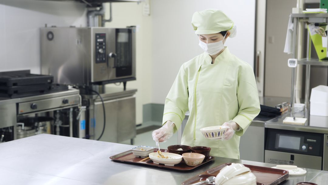 食品工場の一連工程と衛生管理を紹介する工場見学用映像制作