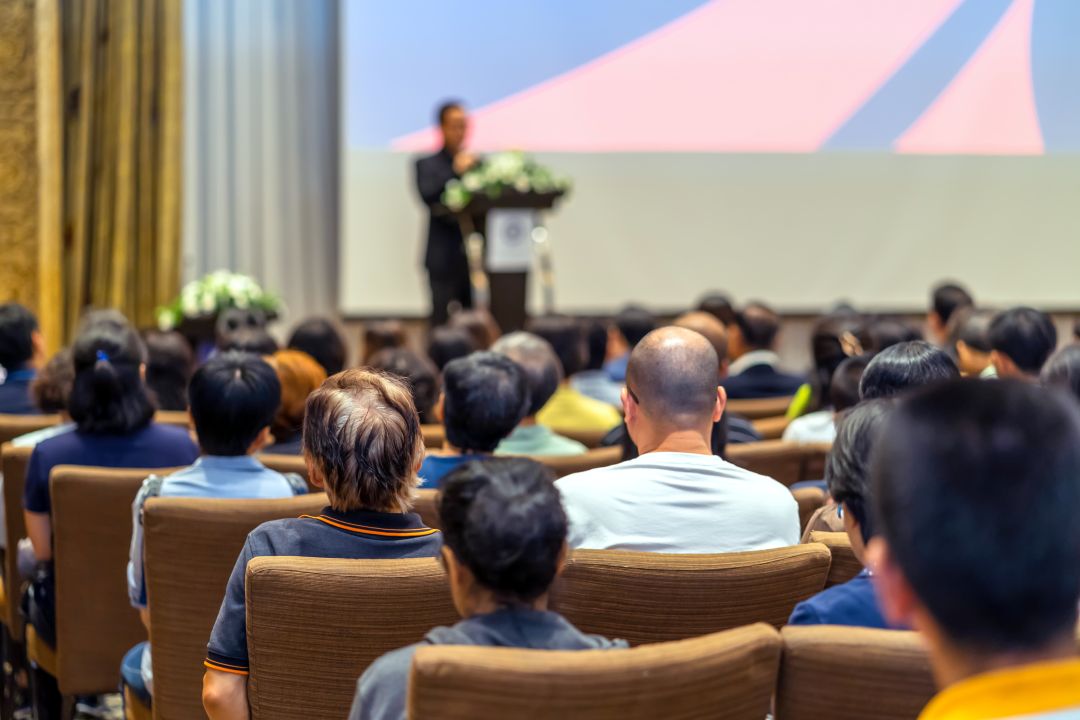 製薬会社 決算発表会ライブ配信